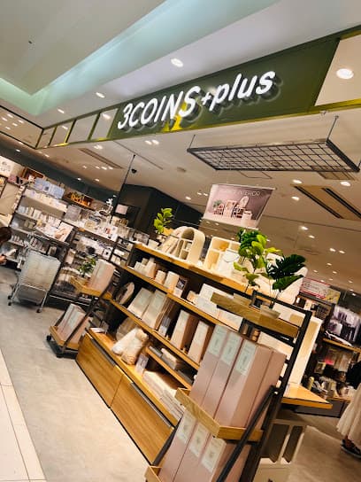 3COINS +plus 盛岡フェザン店